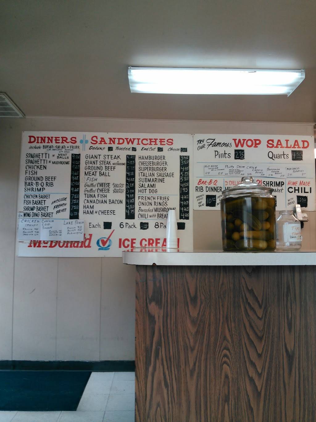 Tonys Take Out | meal takeaway | 2331 S Michigan Ave, Saginaw, MI 48602, USA | 9897936250 OR +1 989-793-6250