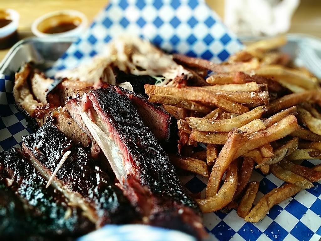 Klemms Smoke Haus | restaurant | 4019, 2000 S Broadway, Edmond, OK 73013, USA | 4057577412 OR +1 405-757-7412