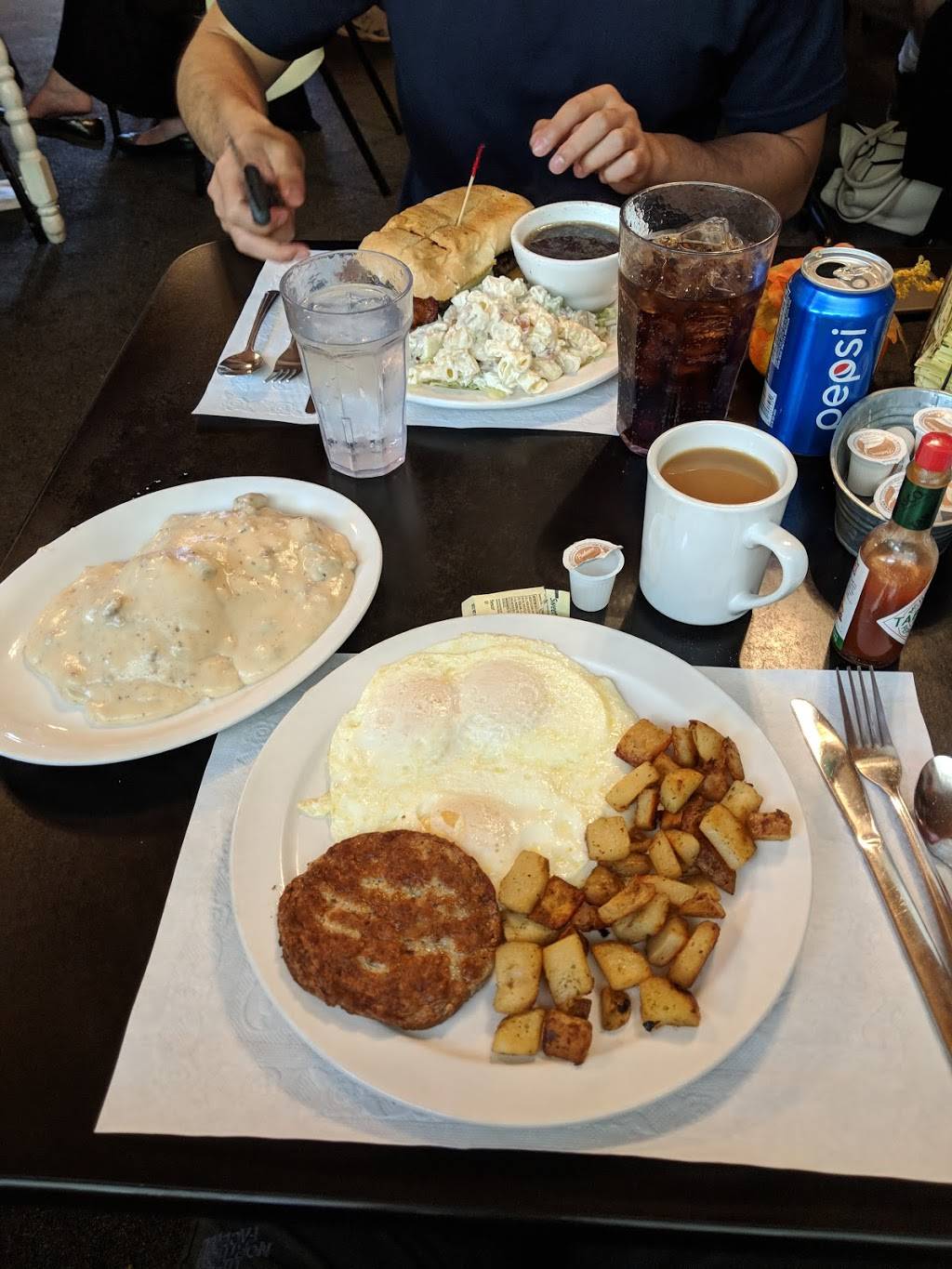 Woods Creek Cafe | cafe | 18256 CA-108, Jamestown, CA 95327, USA | 2099844001 OR +1 209-984-4001