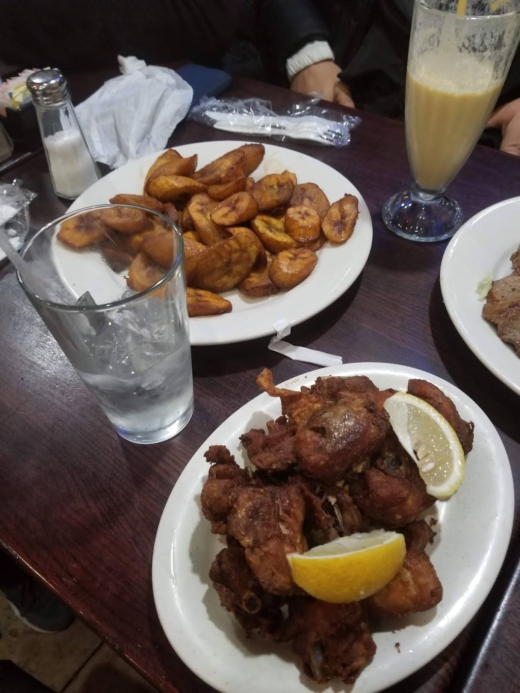 Estrella Del Mar | meal delivery | 552 Seneca Ave, Ridgewood, NY 11385, USA | 7184567496 OR +1 718-456-7496