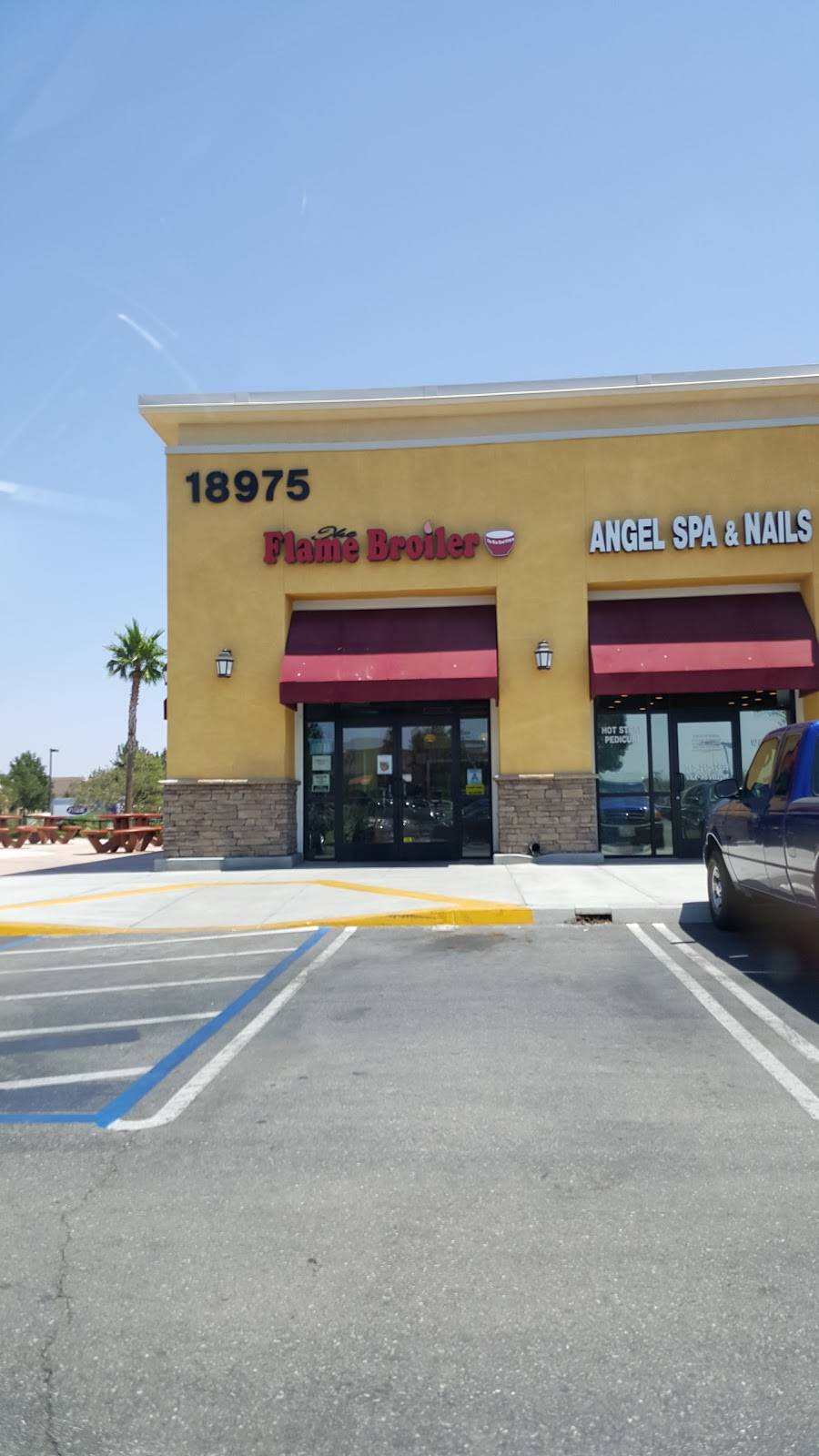 Flame Broiler | restaurant | 18975 Bear Valley Rd, Apple Valley, CA 92308, USA | 7609617100 OR +1 760-961-7100