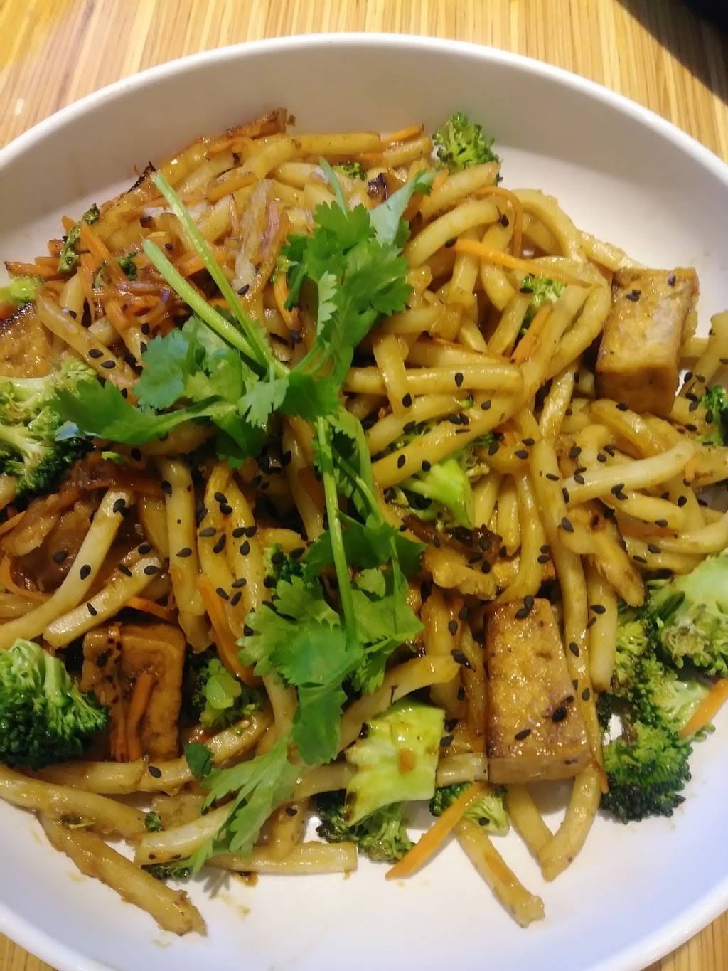 Noodles and Company | restaurant | 3871 Rivertown Pkwy, Grandville, MI 49418, USA | 6168712111 OR +1 616-871-2111