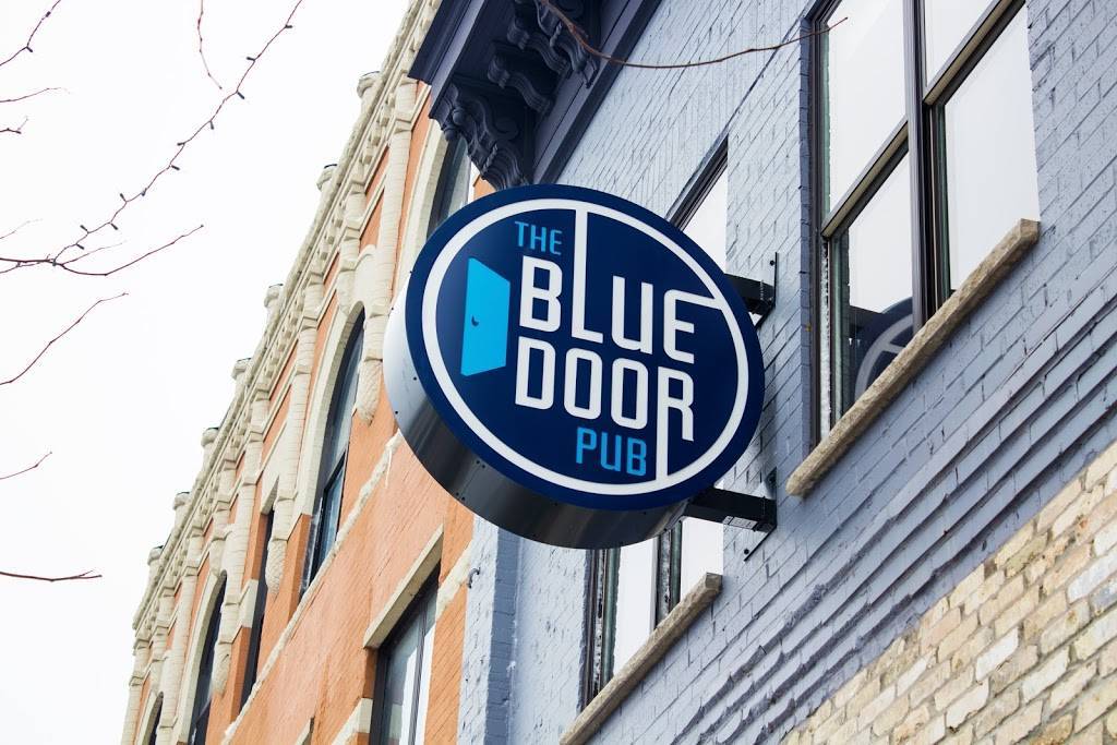 Blue Door Pub — Lyn-Lake | restaurant | 3006 Lyndale Ave S, Minneapolis, MN 55408, USA | 6123534838 OR +1 612-353-4838