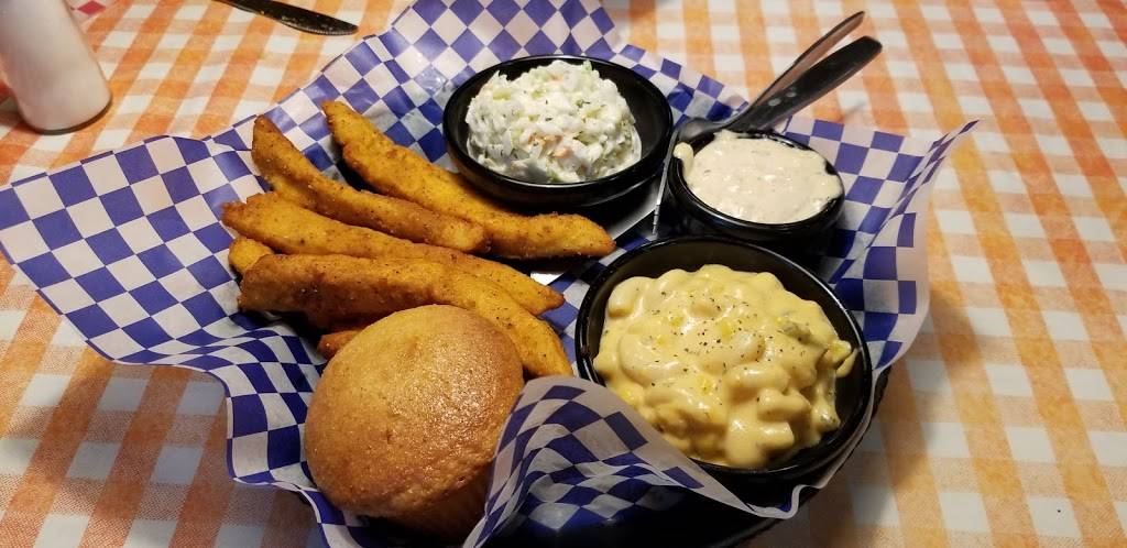 Famous Daves Bar-B-Que | restaurant | 36601 Warren Rd, Westland, MI 48185, USA | 7345951000 OR +1 734-595-1000