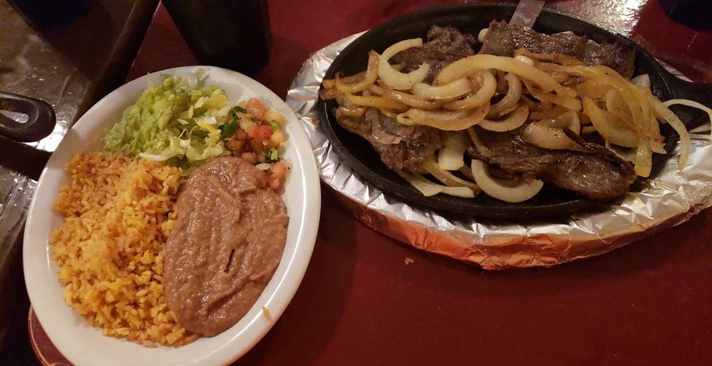 Pinto Bean | restaurant | 700 W Main St, Edna, TX 77957, USA | 3617810190 OR +1 361-781-0190