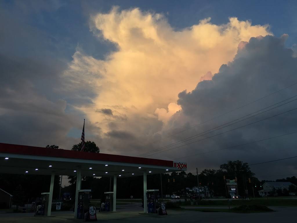 Exxon | restaurant | 3990 US-70, New Bern, NC 28560, USA | 2526334558 OR +1 252-633-4558
