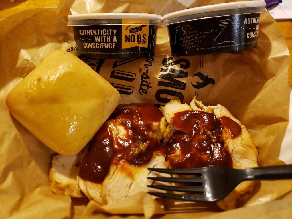 Dickeys Barbecue Pit | restaurant | 21 Fair Ln, Placerville, CA 95667, USA | 5307483445 OR +1 530-748-3445