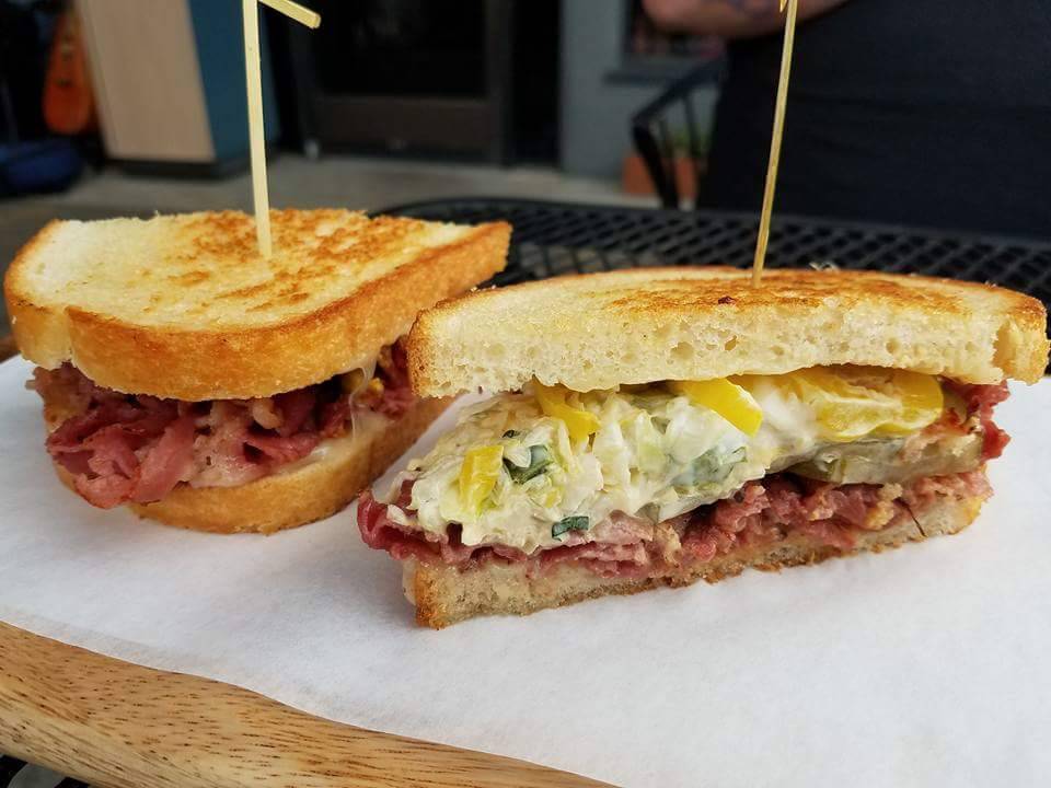 Locale | restaurant | 1727 18th St, Bakersfield, CA 93301, USA | 6613229090 OR +1 661-322-9090