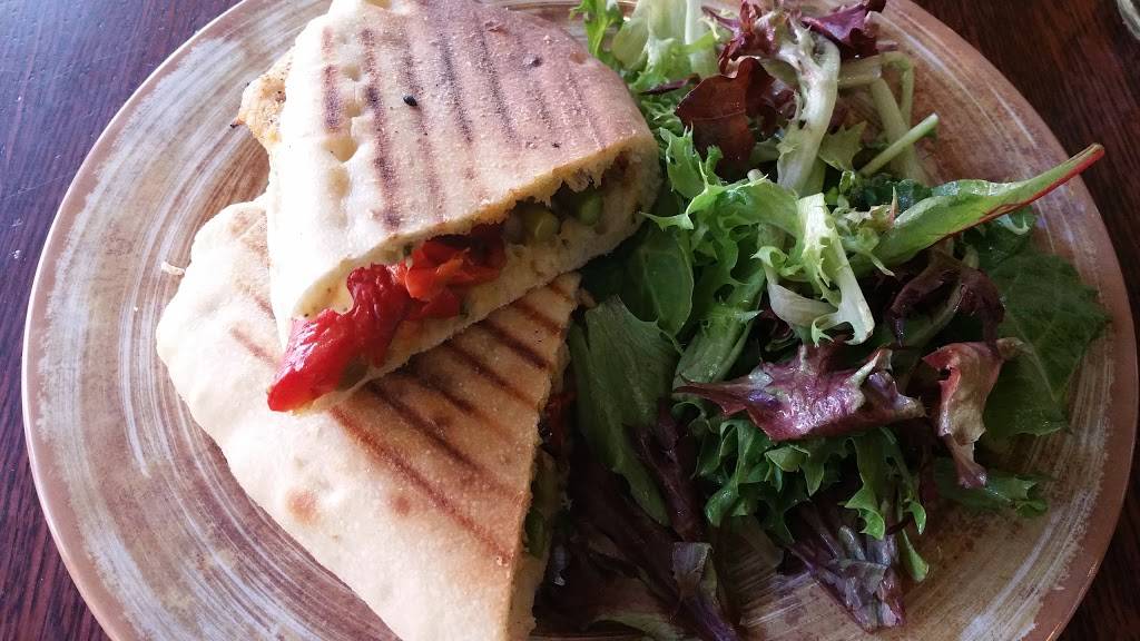 Roscoes Pizzeria | restaurant | 7040 Carroll Ave, Takoma Park, MD 20912, USA | 3019200804 OR +1 301-920-0804