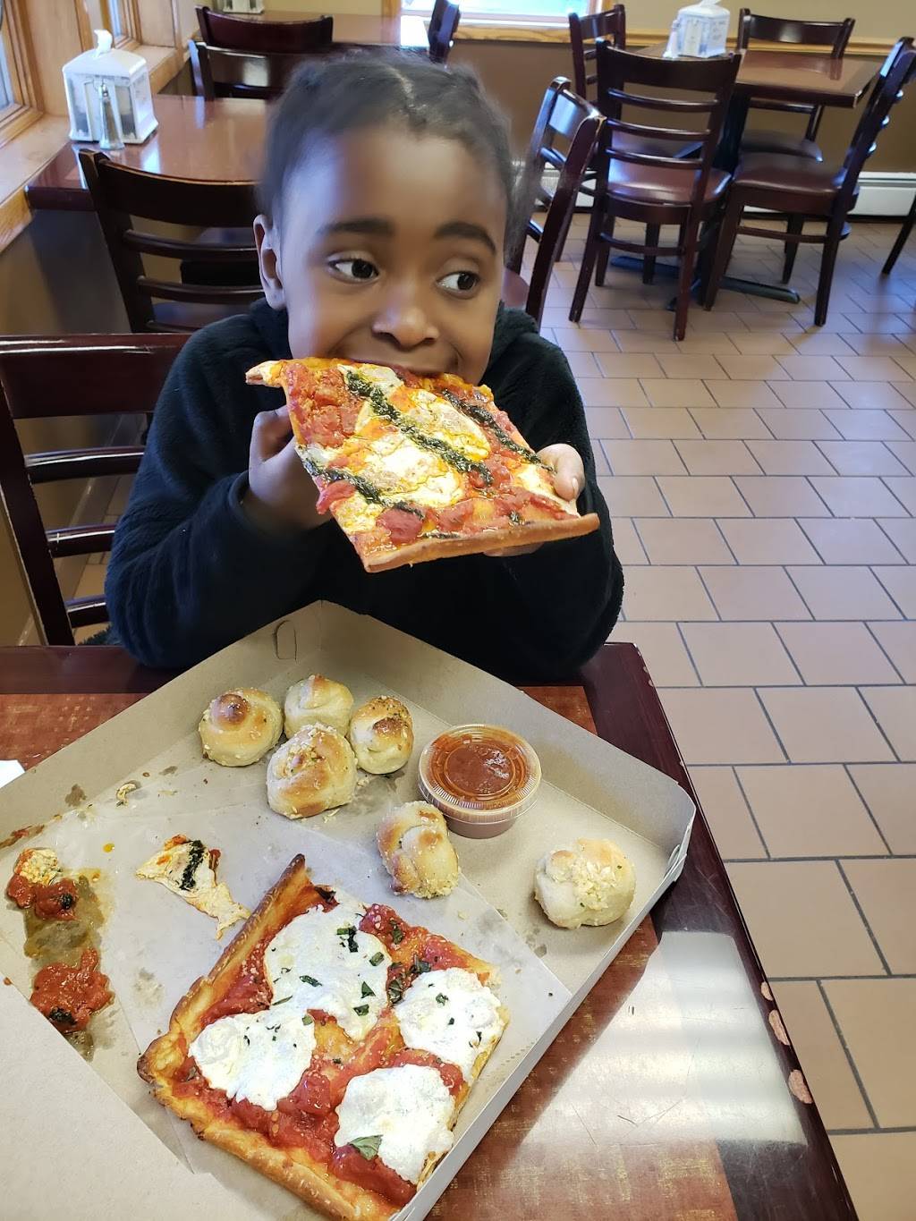 Planet Pizza | restaurant | 126 Windermere Ave, Greenwood Lake, NY 10925, USA | 8454772404 OR +1 845-477-2404