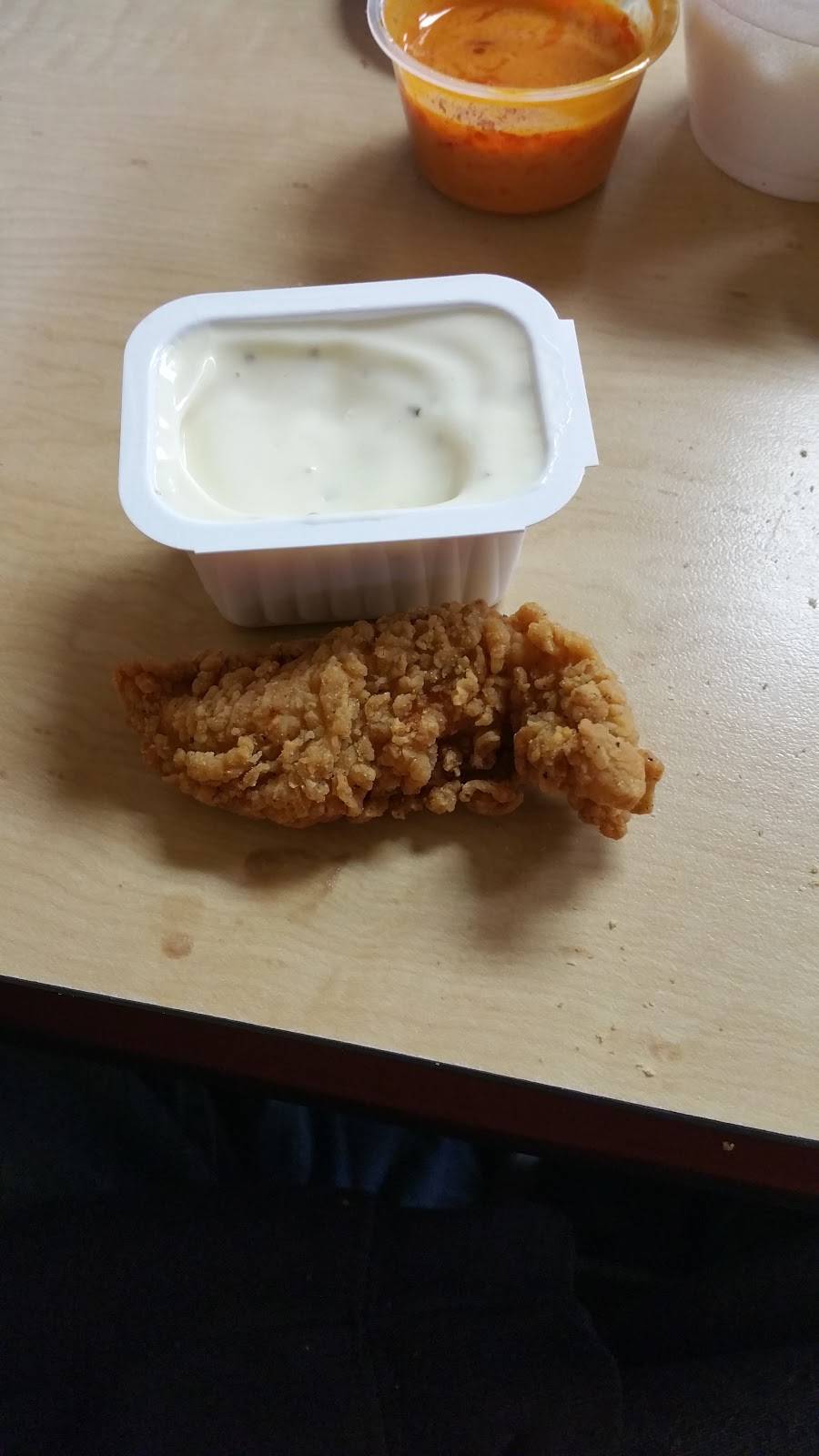 Dairy Queen Grill & Chill | restaurant | 808 E W Oak St, Fort Branch, IN 47648, USA | 8127533579 OR +1 812-753-3579