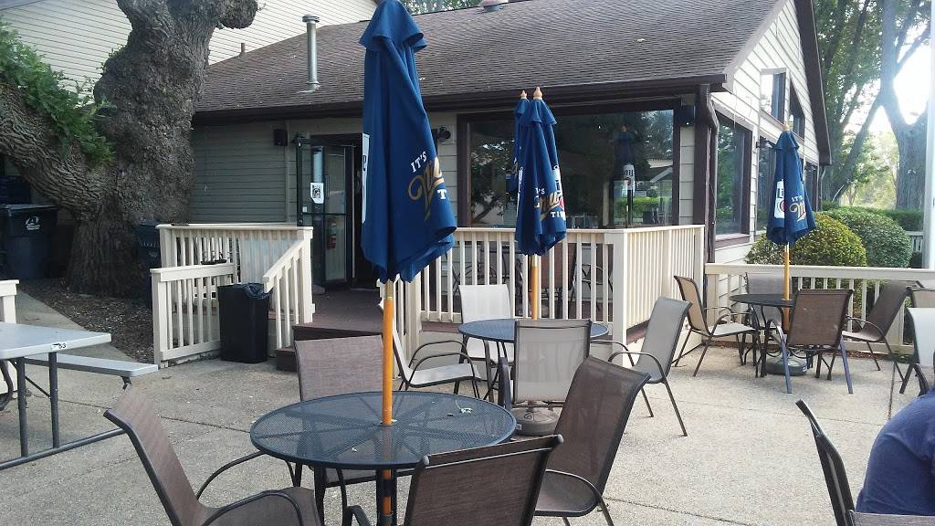 Oasis On Bluff Lake | night club | 25276 W Grass Lake Rd, Antioch, IL 60002, USA | 8476031314 OR +1 847-603-1314