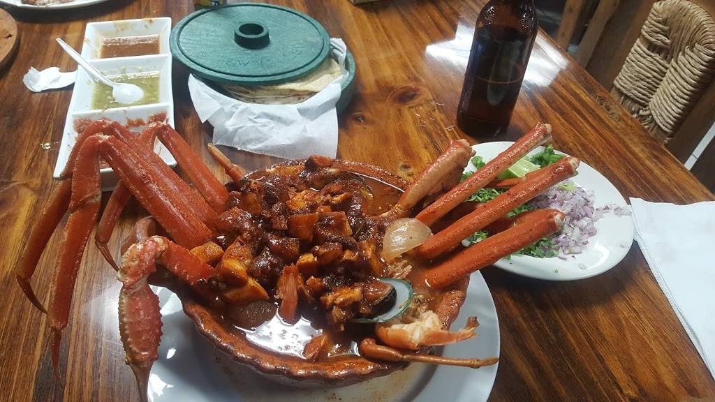 Puerto Escondido | restaurant | 509 N Chicago St, Joliet, IL 60432, USA | 8157275150 OR +1 815-727-5150