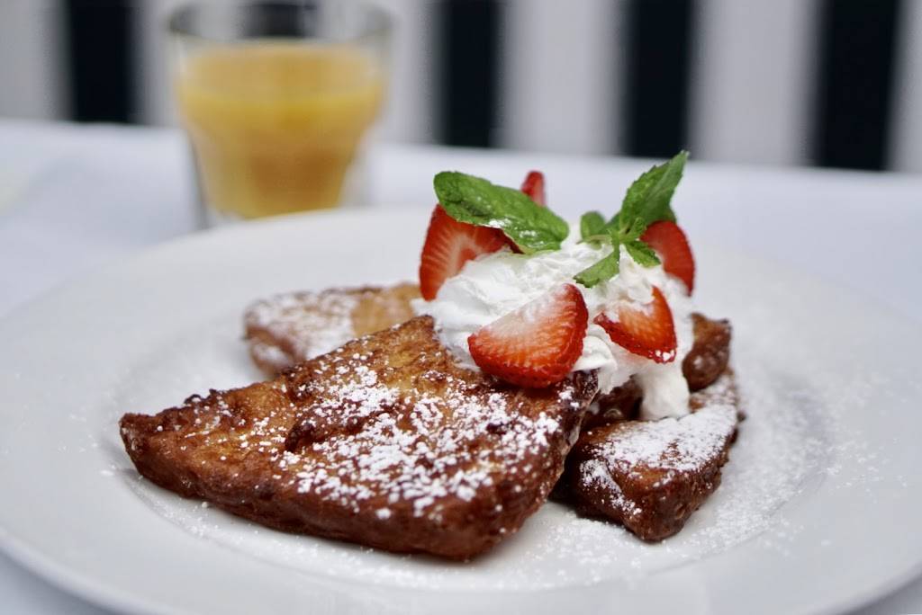 Margarita Beach Club | restaurant | 1052 Ocean Dr, Miami Beach, FL 33139, USA | 3055350004 OR +1 305-535-0004