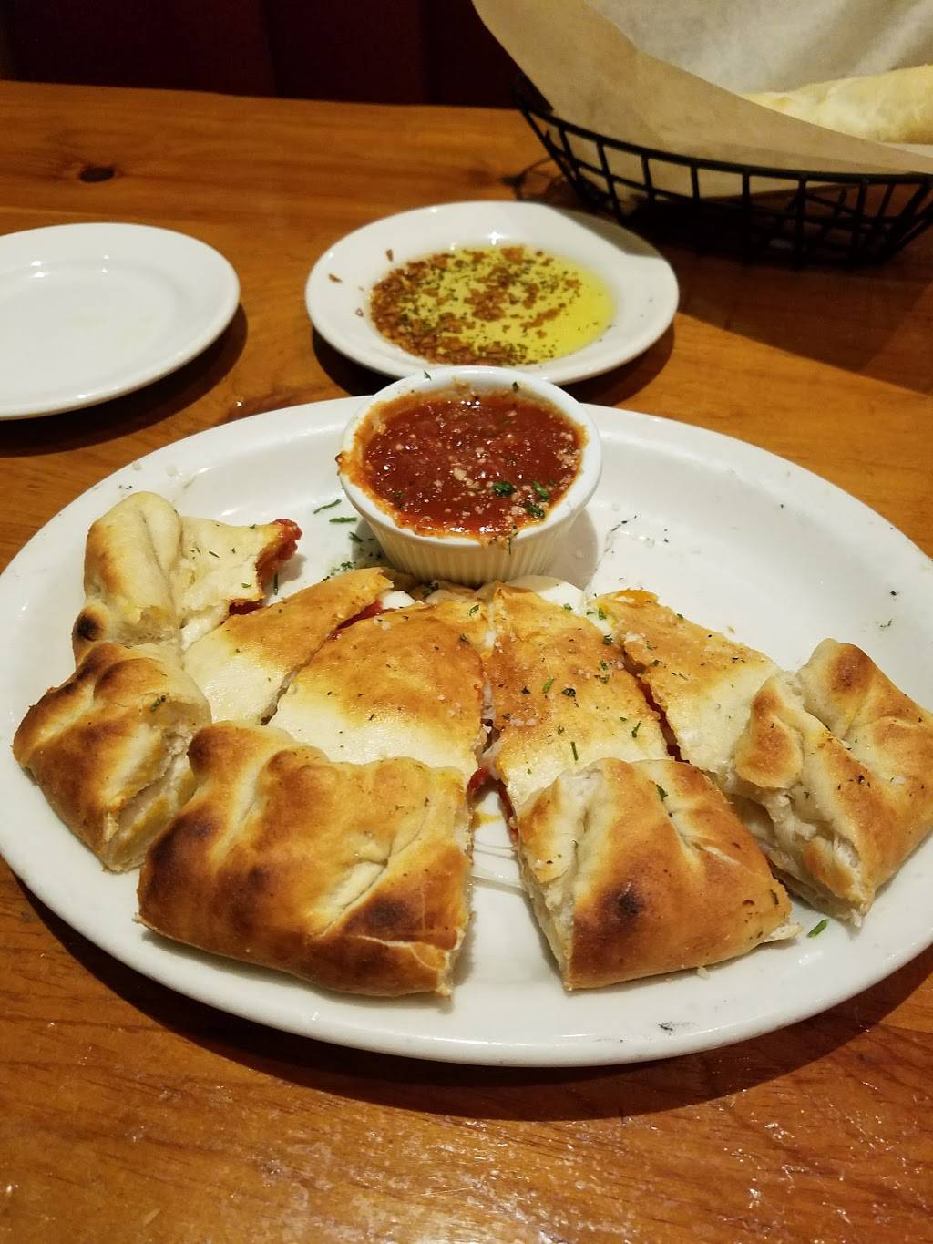 Johnny Carinos | restaurant | 2175 Precinct Line Rd, Hurst, TX 76054, USA | 8175038917 OR +1 817-503-8917