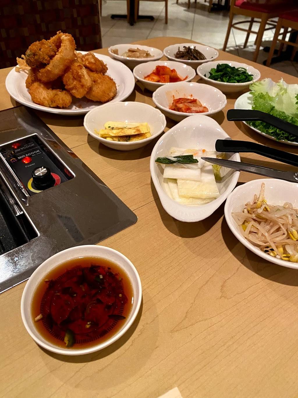 Gangnam style korean BBQ restaurant | restaurant | 701 E Fletcher Ave, Tampa, FL 33612, USA | 8134435778 OR +1 813-443-5778