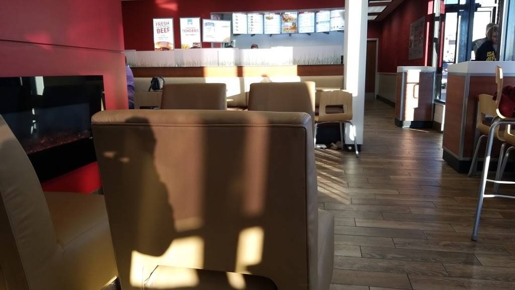 Wendys | restaurant | 3917 Broadway St, Mt Vernon, IL 62864, USA | 6182441313 OR +1 618-244-1313