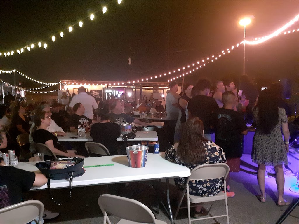 Frontera Beer and Wine Garden | restaurant | 3301 San Bernardo Ave #24a, Laredo, TX 78040, USA | 9566452512 OR +1 956-645-2512