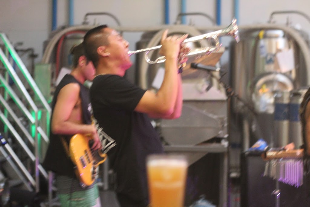 Ebullition Brew Works LLC | restaurant | 2449 Cades Way, Vista, CA 92081, USA | 7608421046 OR +1 760-842-1046