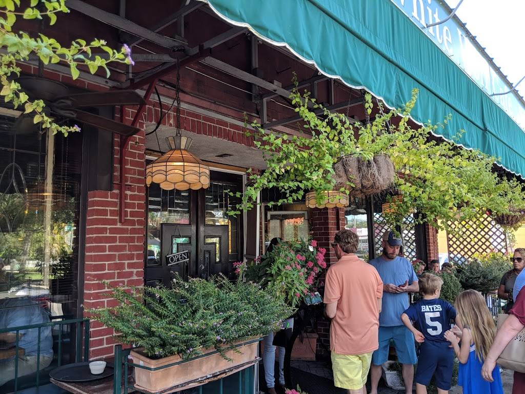 White Wolf Cafe | cafe | 1829 N Orange Ave, Orlando, FL 32804, USA | 4078959911 OR +1 407-895-9911