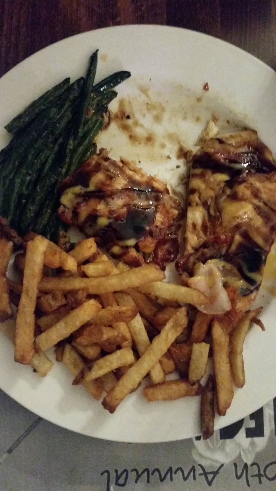 The Rosebush | restaurant | 11 N Main St, Alfred, NY 14802, USA | 6075879997 OR +1 607-587-9997