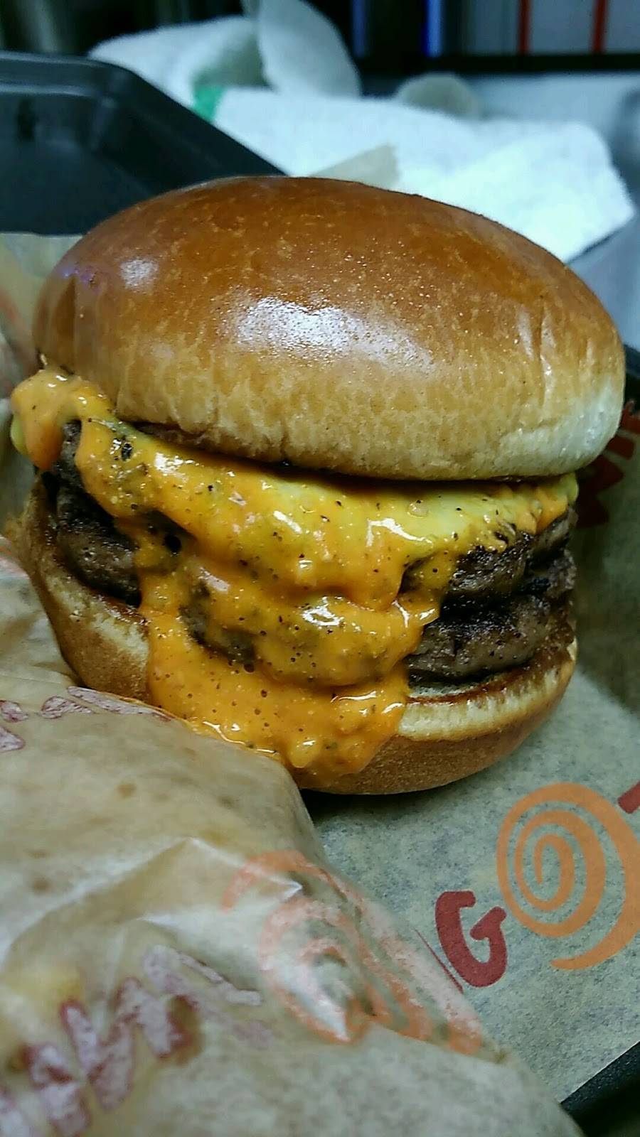 Wing Zone | restaurant | 3038 Hunsinger Ln, Louisville, KY 40220, USA | 5028909703 OR +1 502-890-9703