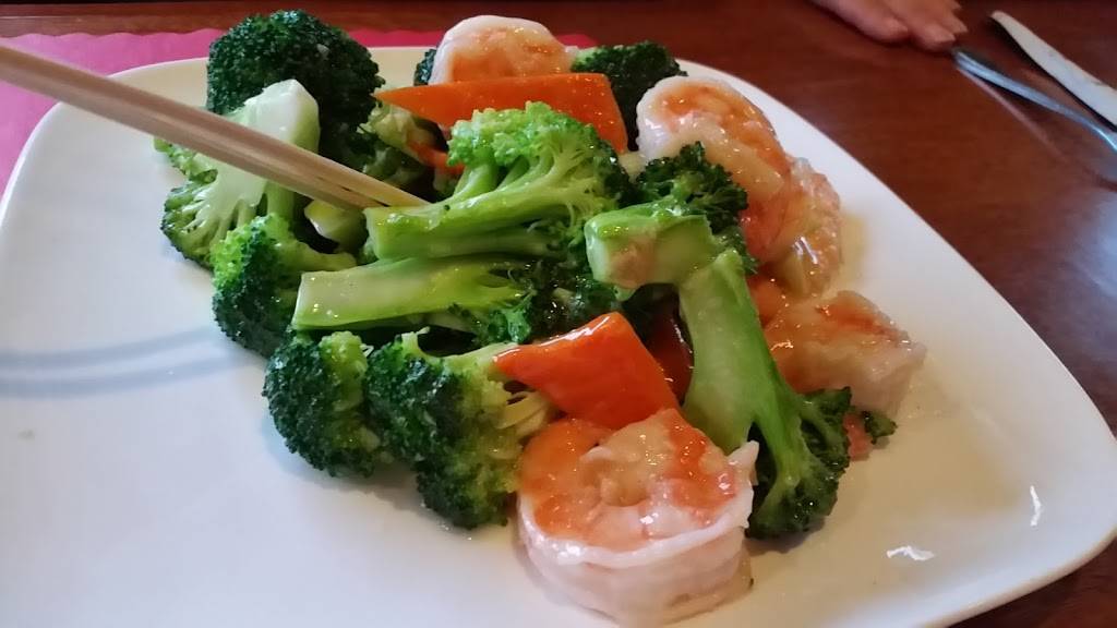 New Moon Garden | restaurant | 701 S Main St, Haverhill, MA 01835, USA | 9783738882 OR +1 978-373-8882