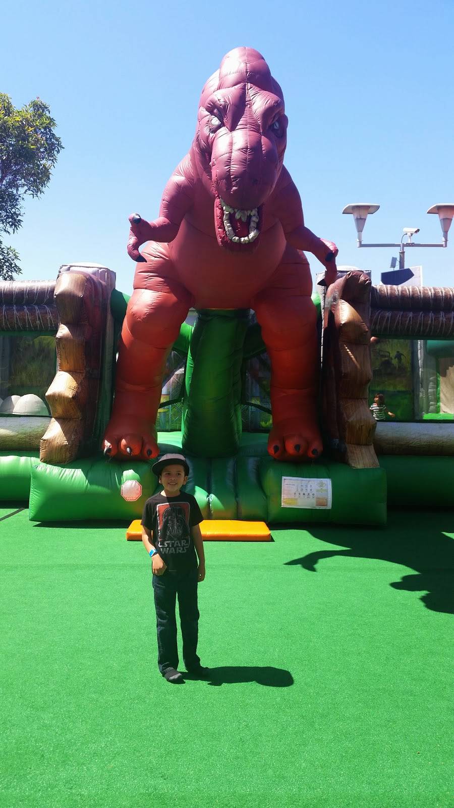 In-N-Out Burger | restaurant | 2005 Camino Del Este, San Diego, CA 92108, USA | 8007861000 OR +1 800-786-1000