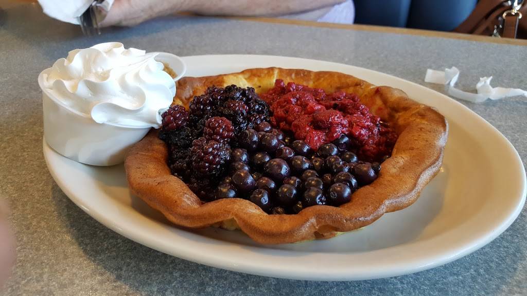 Pannekoeken Huis | restaurant | 4995 Excelsior Blvd, St Louis Park, MN 55416, USA | 9529202120 OR +1 952-920-2120