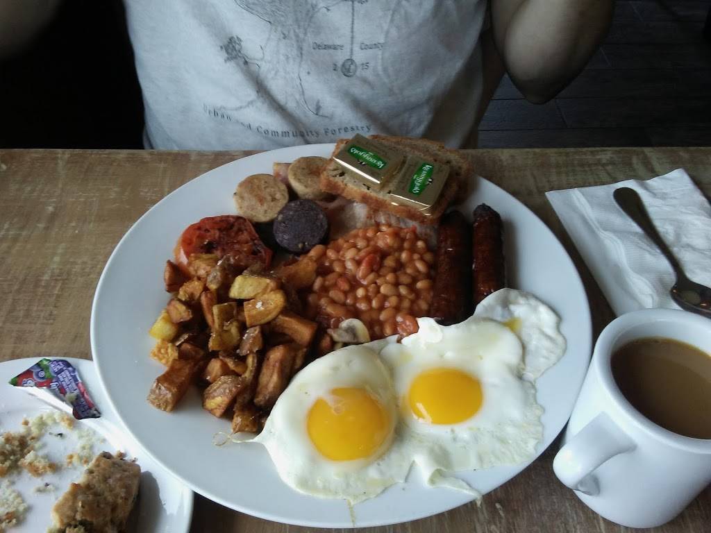 McKennas Kitchen & Market | restaurant | 1901 E Darby Rd, Havertown, PA 19083, USA | 6108532202 OR +1 610-853-2202