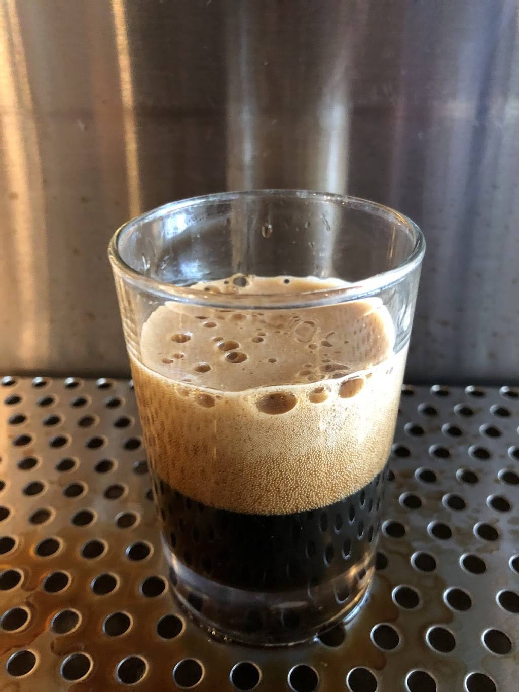 Tapped | restaurant | 7278 Manchester Rd, Maplewood, MO 63143, USA | 3148990011 OR +1 314-899-0011