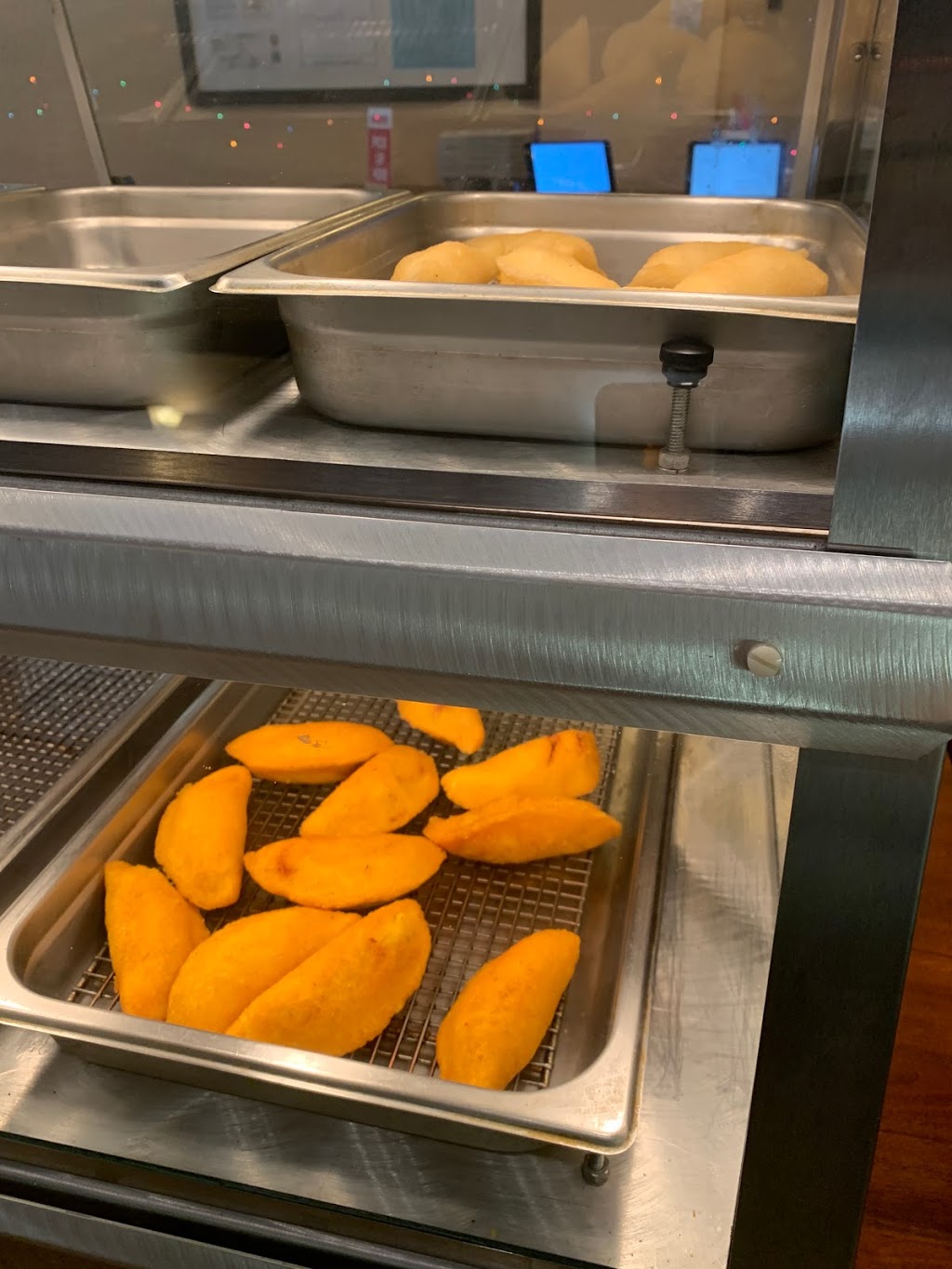 las americas bakery of dania beach | restaurant | 419 E Sheridan St, Dania Beach, FL 33004, USA | 9543918498 OR +1 954-391-8498