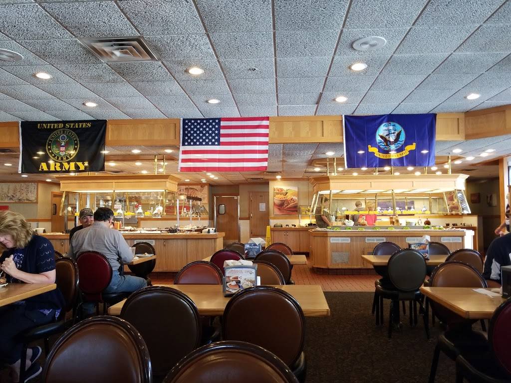 HomeTown Buffet | restaurant | 5259 Airport Hwy, Toledo, OH 43615, USA | 4193829794 OR +1 419-382-9794