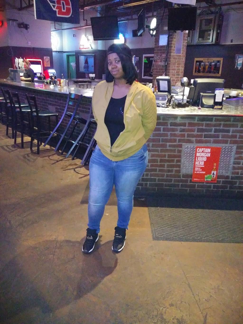 Romers Bar | restaurant | 1151 Brown St, Dayton, OH 45409, USA | 9379385806 OR +1 937-938-5806