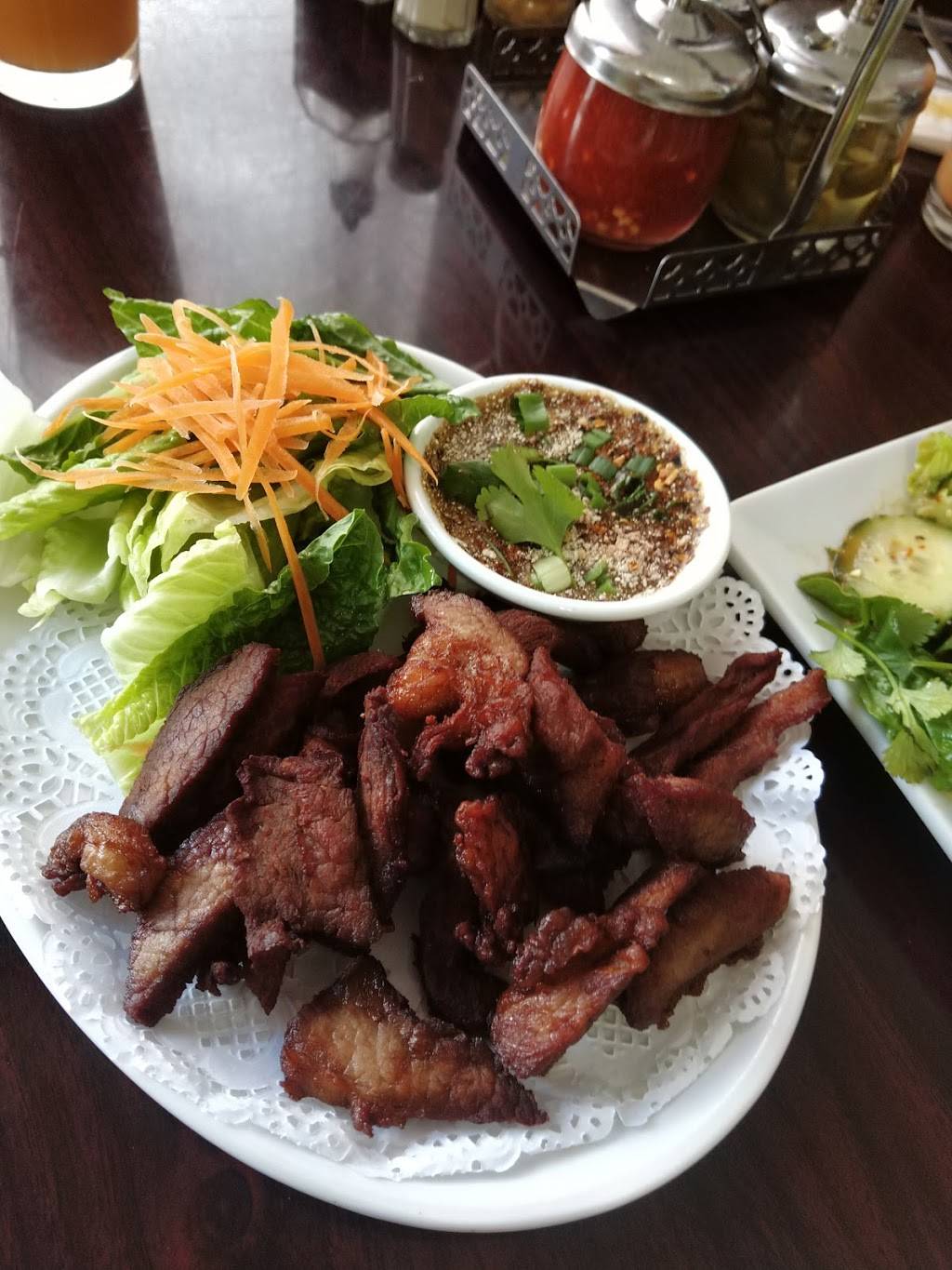 Jackpot Thai | restaurant | 2160 S Waterman Ave # C, San Bernardino, CA 92408, USA | 9098241324 OR +1 909-824-1324