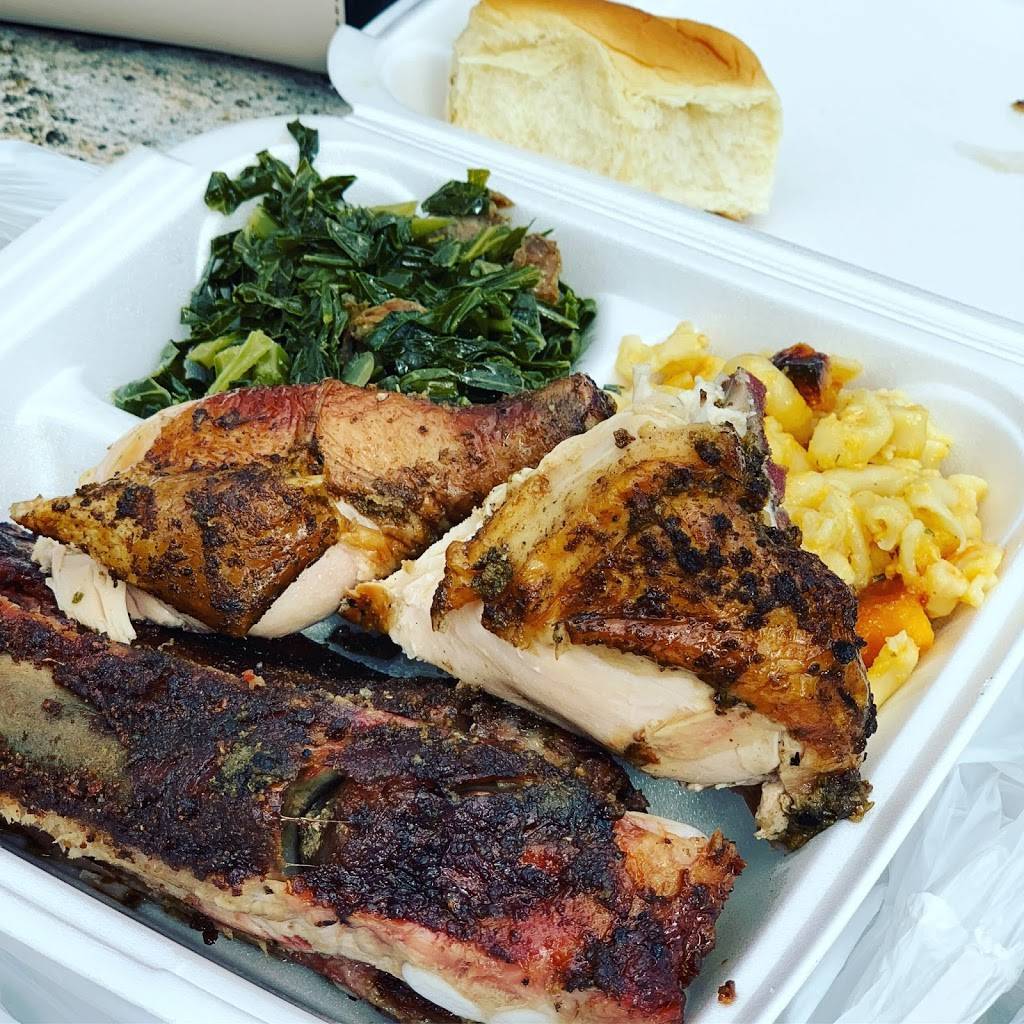 St. Vics Smoke Shack | restaurant | 1940 Conway Gardens Rd, Orlando, FL 32806, USA | 4075907638 OR +1 407-590-7638