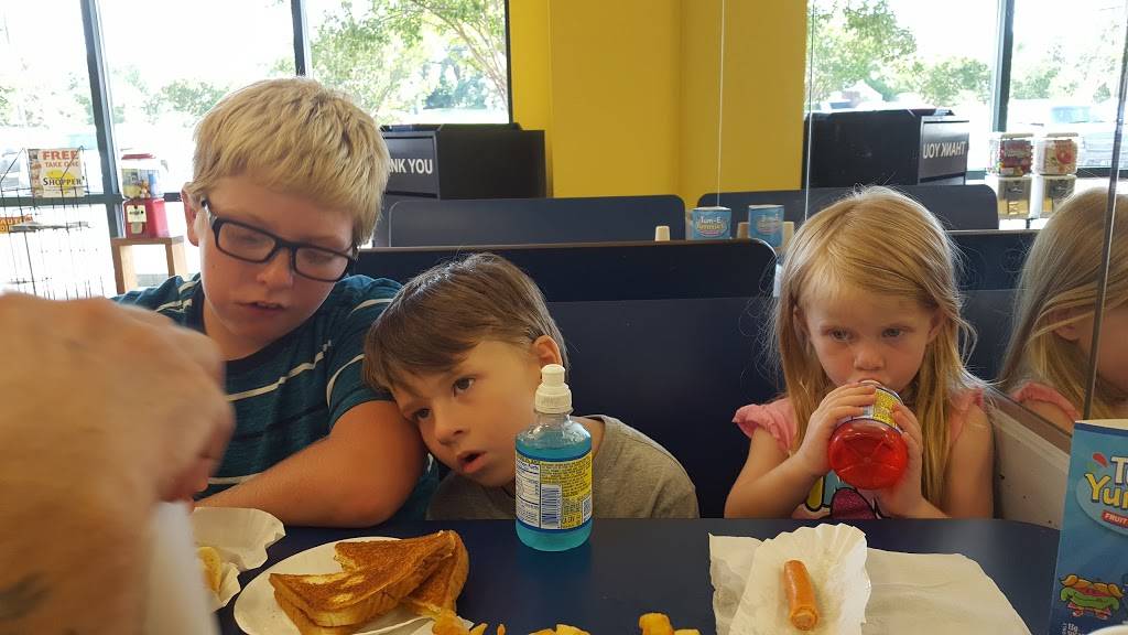 Lil Ricks East | meal takeaway | 1523 Asheville Hwy, Spartanburg, SC 29303, USA | 8645850002 OR +1 864-585-0002