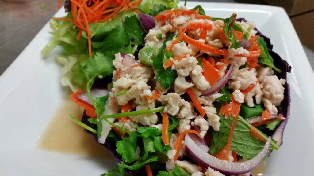 Thai Dishes on Broadway | restaurant | 123 Broadway, Santa Monica, CA 90401, USA | 3103946189 OR +1 310-394-6189