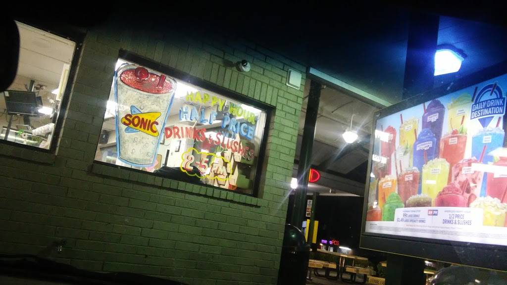 Sonic Drive-In | restaurant | 409 W E Randol Mill Rd, Arlington, TX 76011, USA | 8172778771 OR +1 817-277-8771