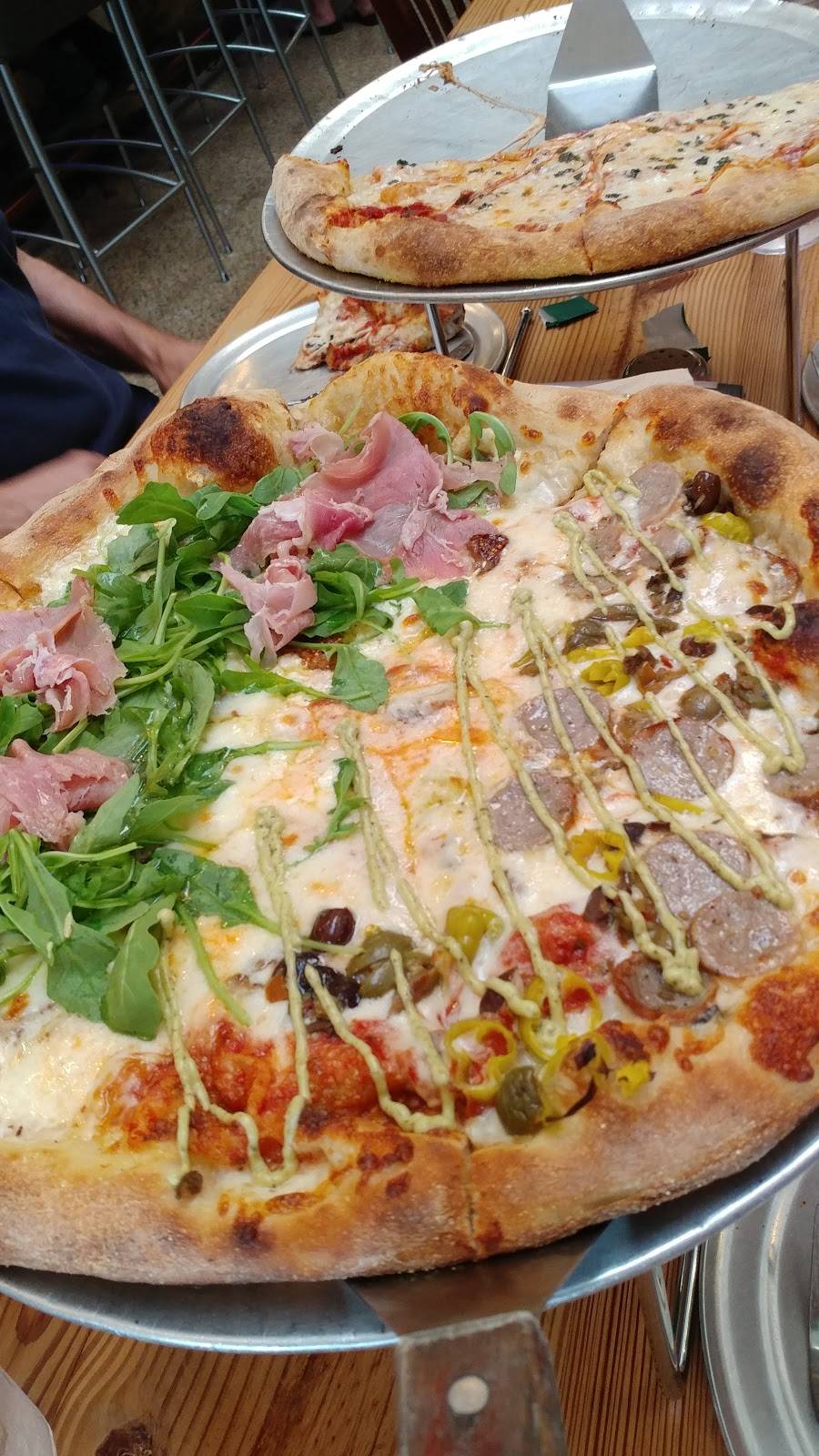 Crispys Springfield Gallery | restaurant | 1735 Main St N, Jacksonville, FL 32206, USA | 9046611503 OR +1 904-661-1503