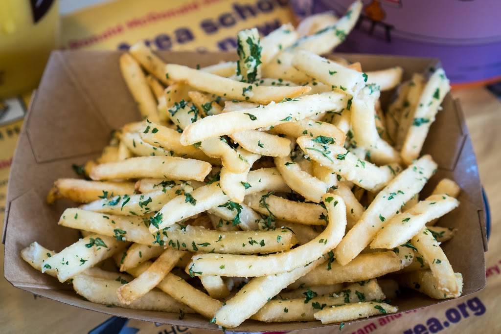 McDonalds | cafe | 522 El Camino Real, Belmont, CA 94002, USA | 6505926833 OR +1 650-592-6833