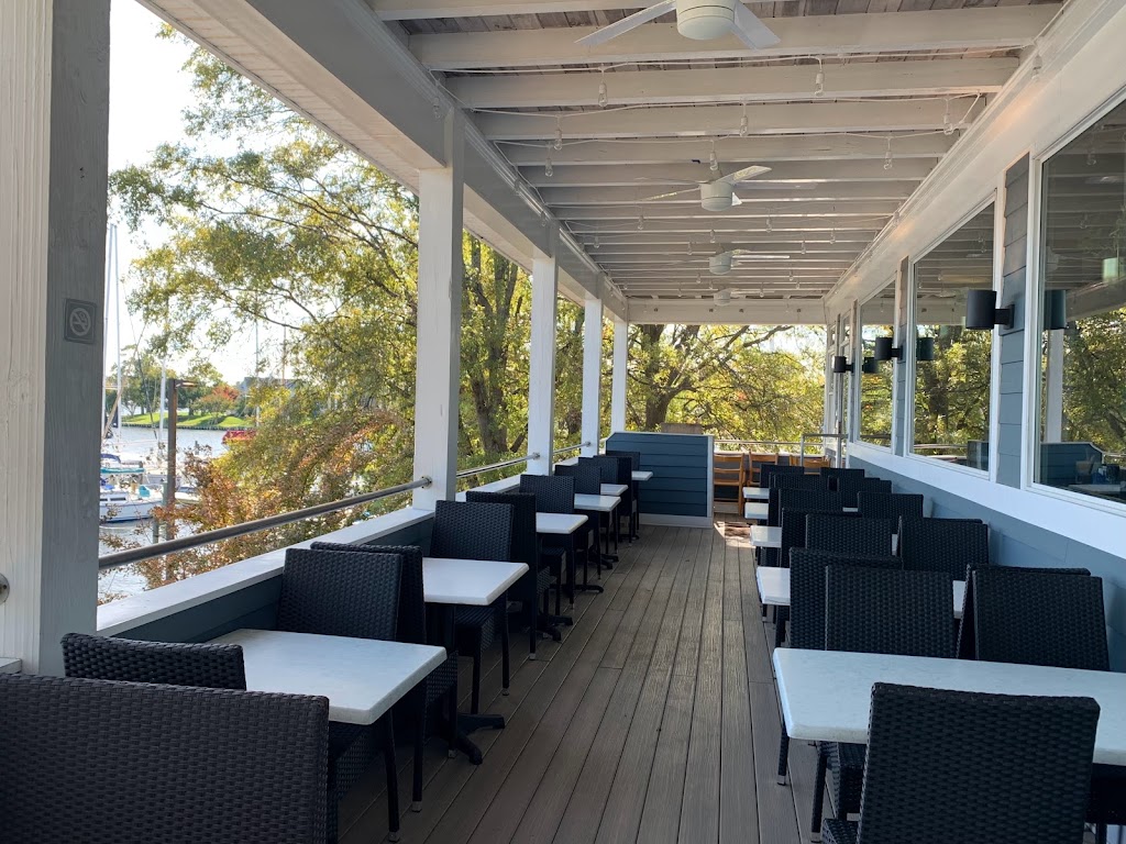 La Vela Italian Restaurant | restaurant | 251 C St, Solomons, MD 20688, USA | 4103264817 OR +1 410-326-4817