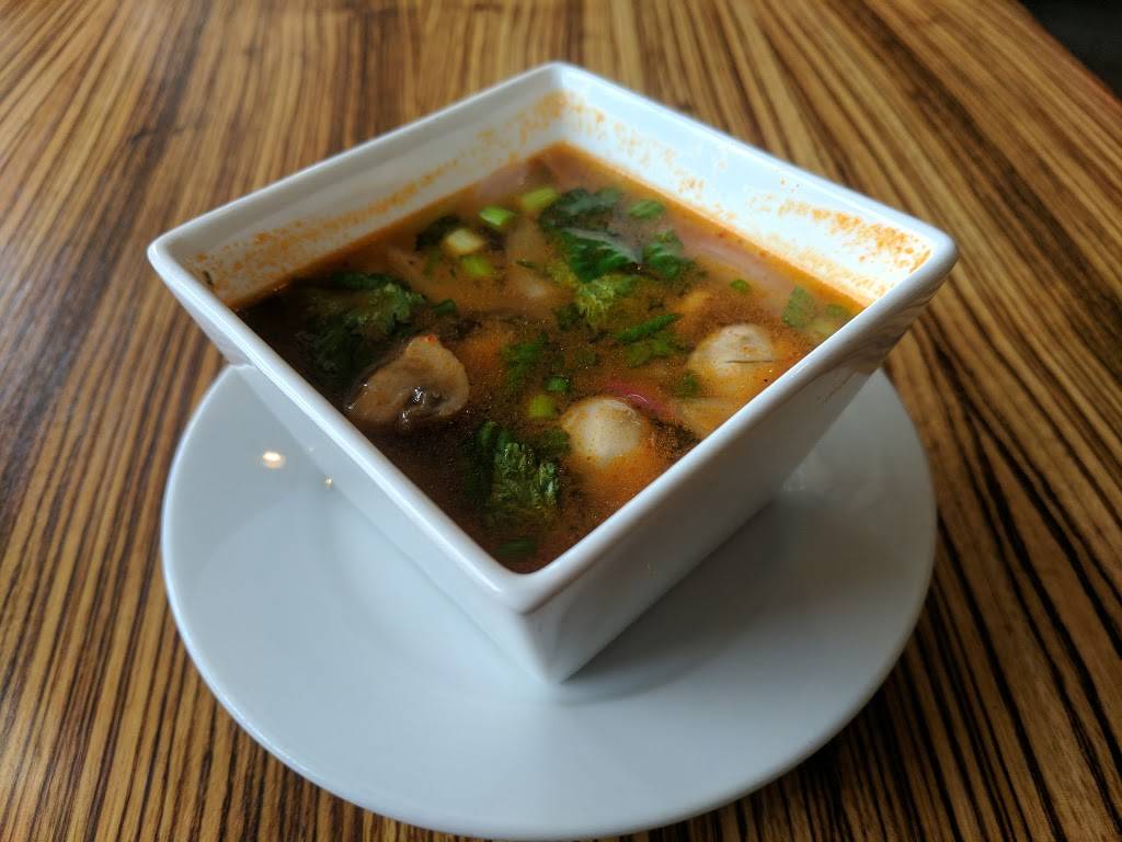 Siam Bistro | restaurant | 4129 Merchant Plaza, Woodbridge, VA 22192, USA | 7038788988 OR +1 703-878-8988