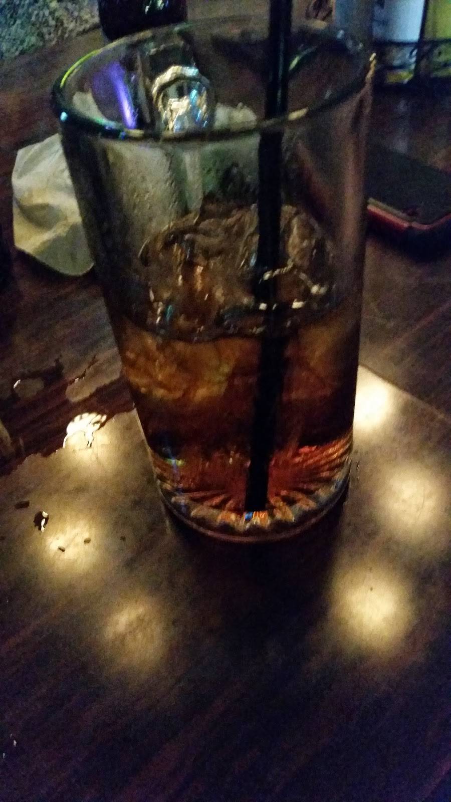 Ragin Cajun Piano Bar | restaurant | 210 W 3rd St, Alton, IL 62002, USA | 6184339119 OR +1 618-433-9119