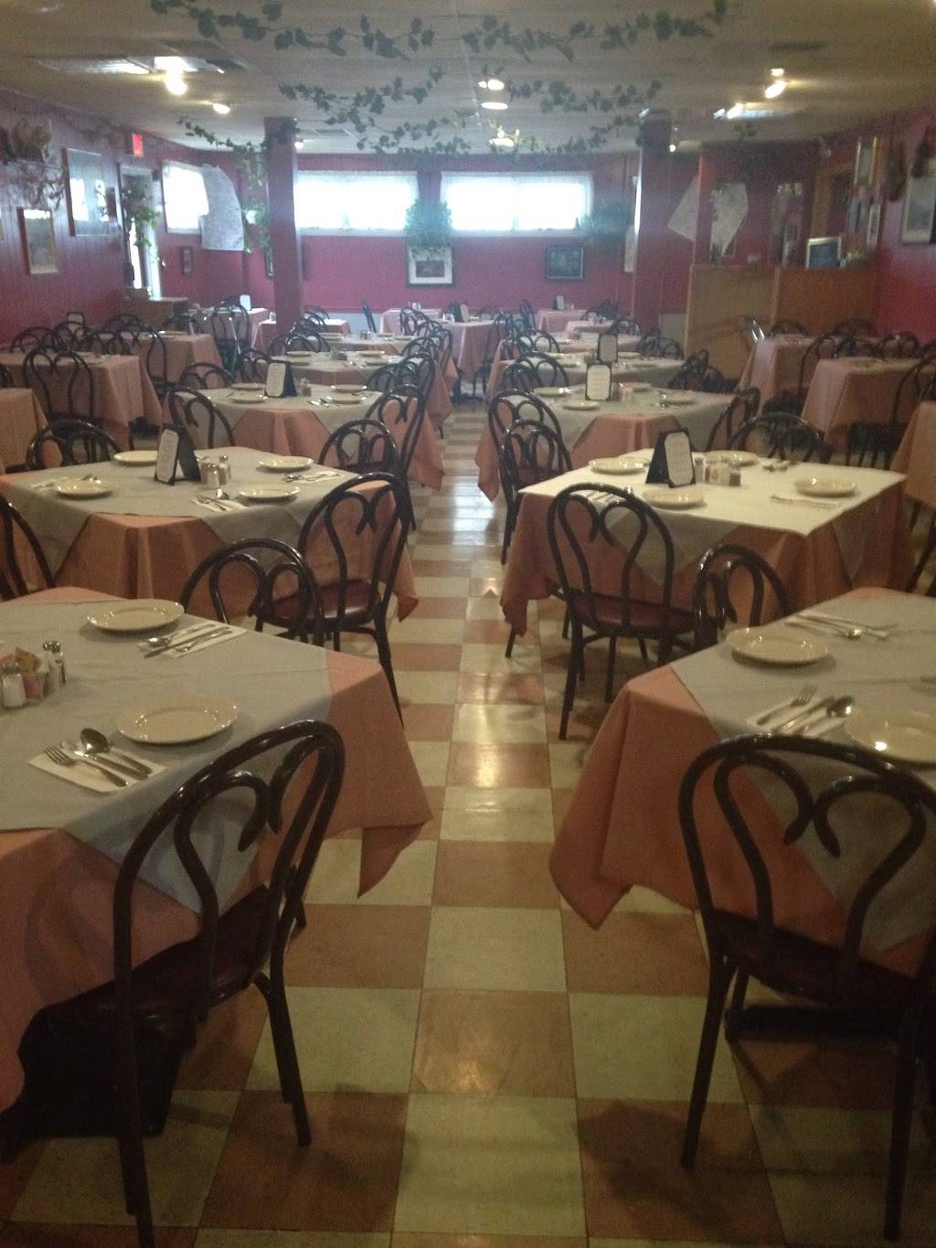 Jacks family restaurant | restaurant | 294 Child St, Warren, RI 02885, USA | 4012454052 OR +1 401-245-4052