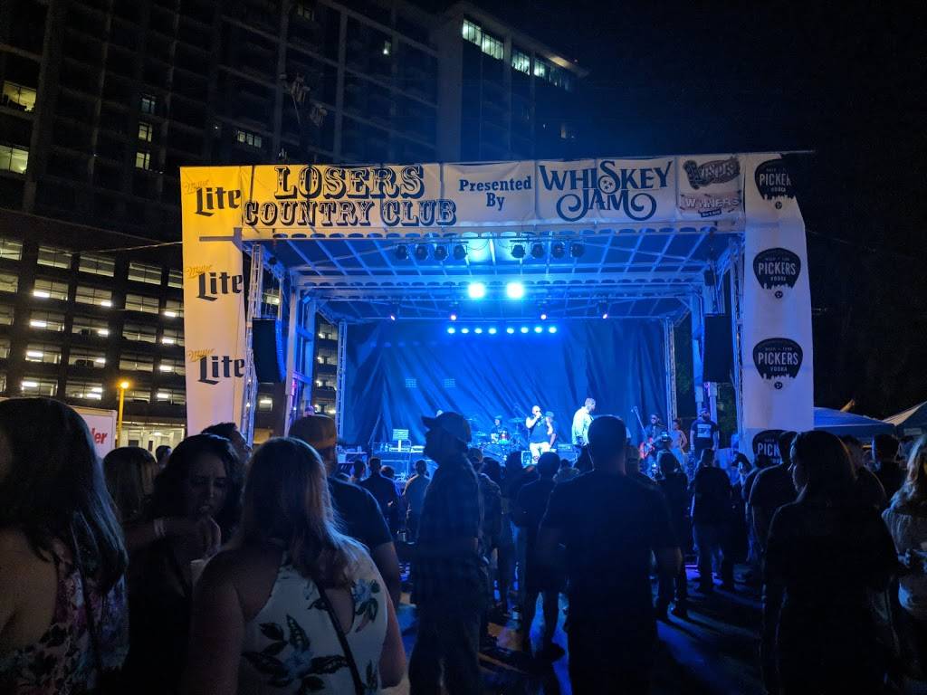 Losers Bar & Grill | restaurant | 1911 Division St, Nashville, TN 37203, USA | 6153273115 OR +1 615-327-3115