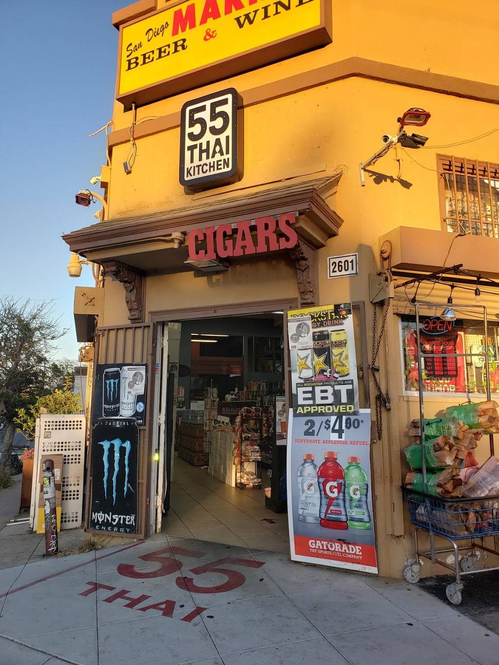55 Thai Kitchen Golden Hill | restaurant | 2601 Broadway, San Diego, CA 92102, USA | 6199555501 OR +1 619-955-5501