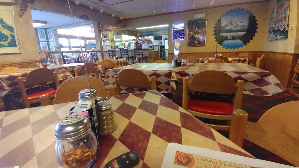 Carlos Trattoria | restaurant | 733 W Maple St, Hartville, OH 44632, USA | 3308774300 OR +1 330-877-4300