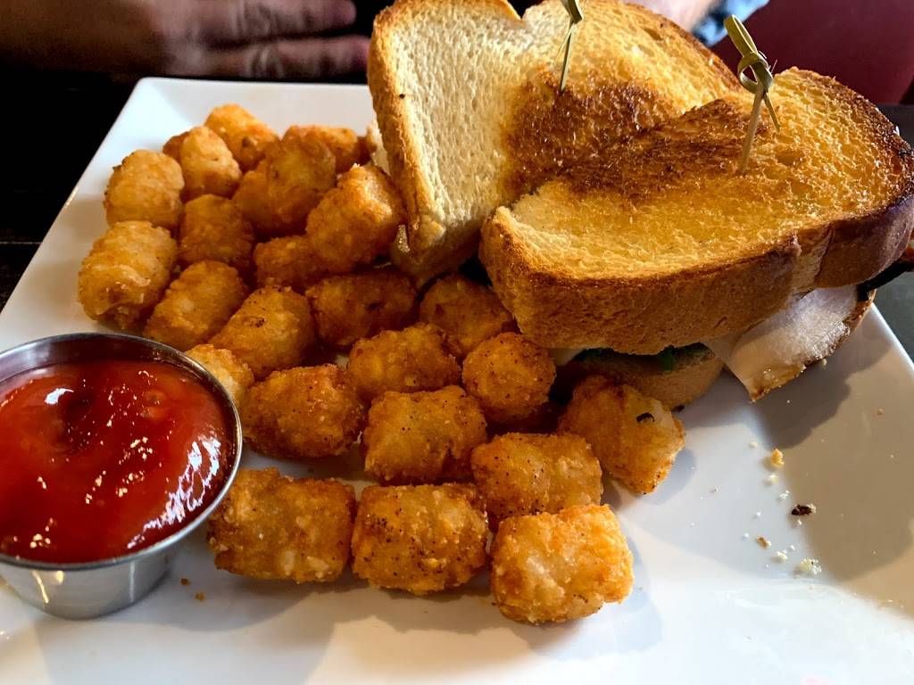 Sidelines Grille - Canton | restaurant | 147 Reinhardt College Pkwy #6, Canton, GA 30114, USA | 6788800284 OR +1 678-880-0284