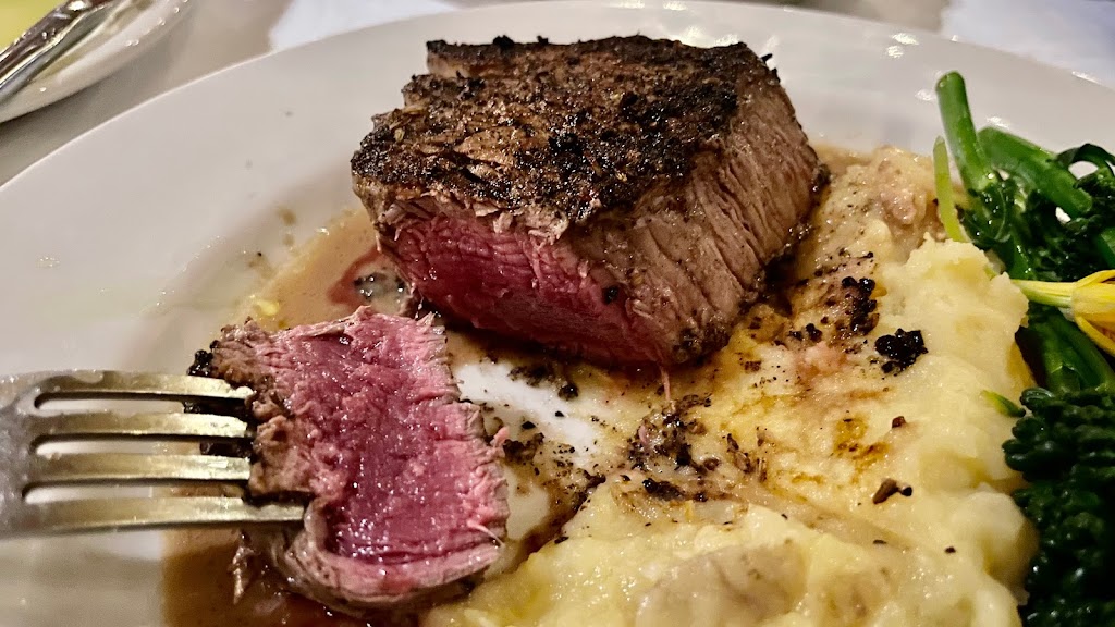 Ledford House | restaurant | 3000 CA-1, Albion, CA 95410, USA | 7079370282 OR +1 707-937-0282